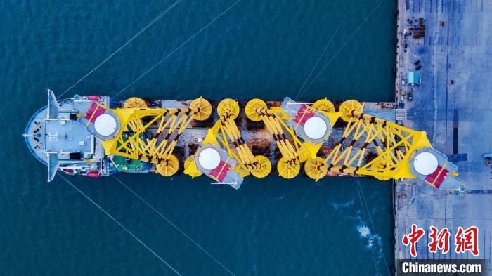 全球最深吸力筒式海上风电项目 34套导管架交付