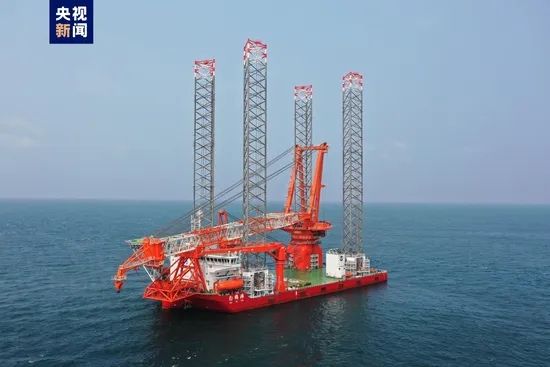 全球首艘！新一代2000吨级海上风电安装平台交付投运