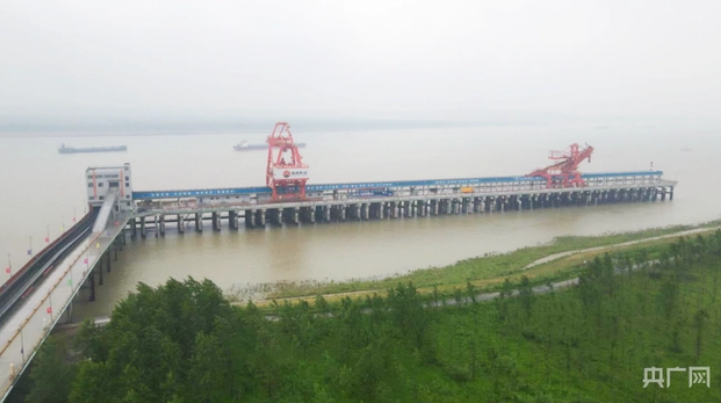 湖南岳阳铁水集运煤炭码头开港 打造国家级北煤南运中转枢纽