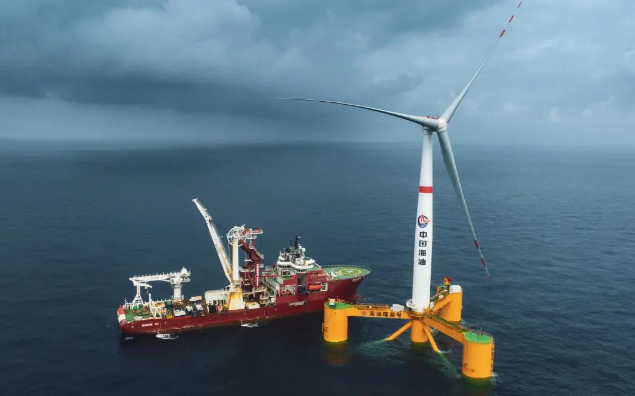 我国首座深远海浮式风电平台“海油观澜号”成功并网投产